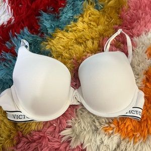 Victoria’s Secret Push-Up Bra 34C